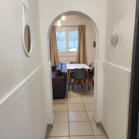 2 Dans Meme Bastide Provencale * 土伦